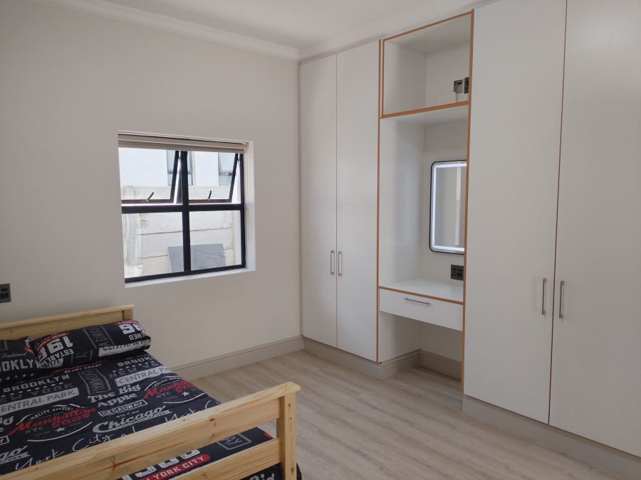 5 Bedroom Property for Sale in Tafelzicht Western Cape